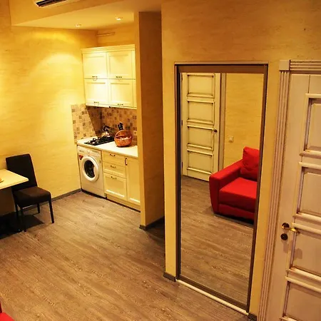 In Deribasovskaya Street 13 Apartament *